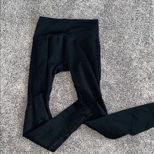 Alphalete Halo leggings